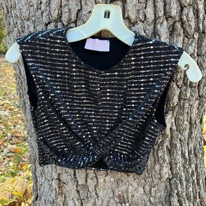 ⭐️Club L London Sleeveless Front Gathered Top in size 8